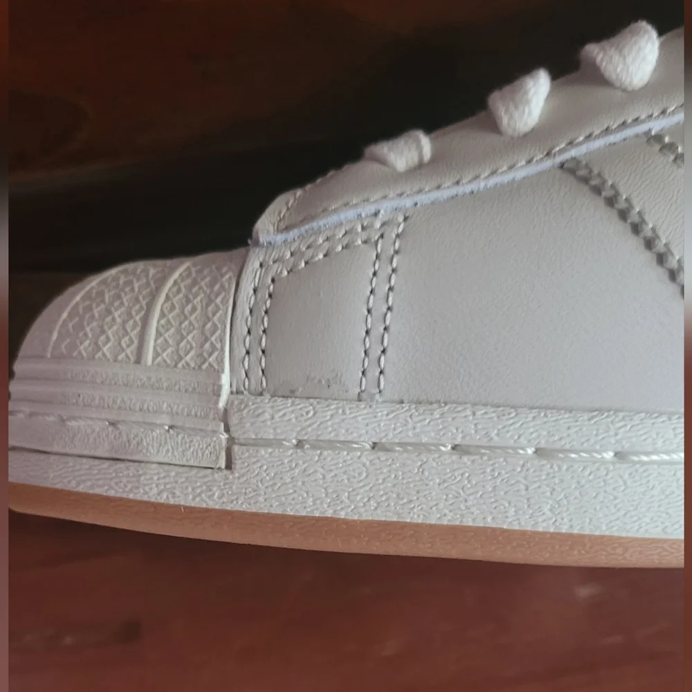 Adidas Superstar - Picture 4 of 10